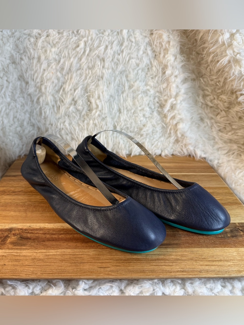 Tieks California Navy size 8 - Picture 8 of 11
